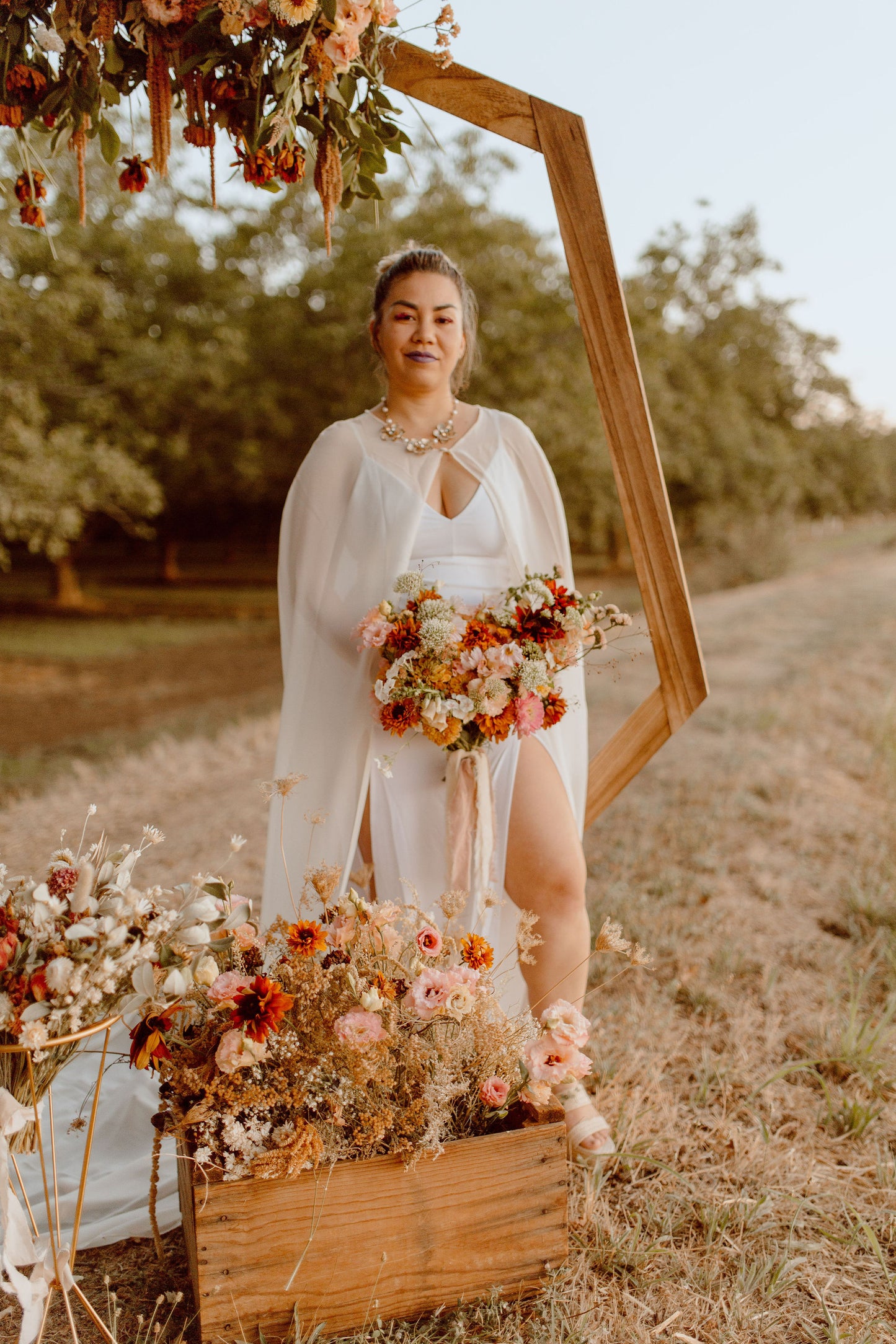 Farmers pick Bridal Bouquet, size Grande (October-February)